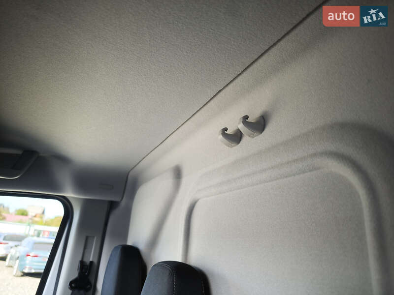 Вантажний фургон Ford Transit 2020 в Луцьку