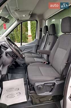 Грузовой фургон Ford Transit 2018 в 