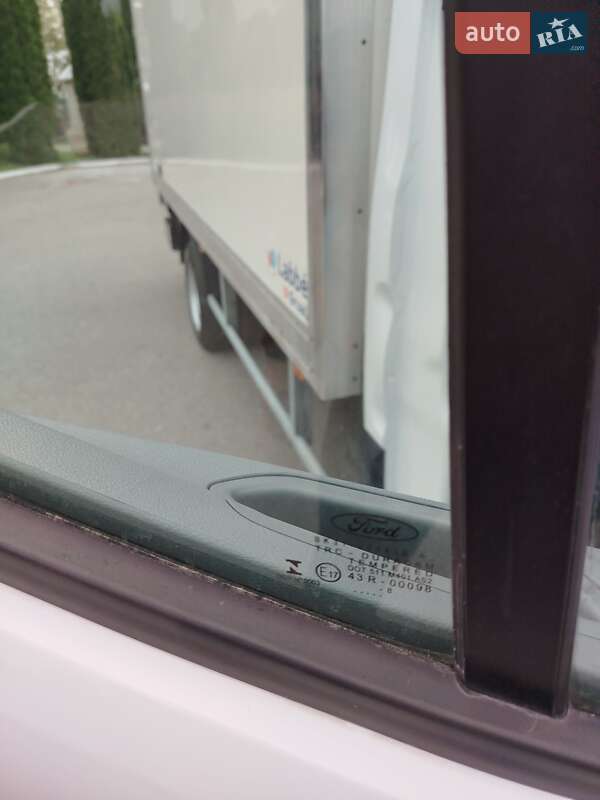 Вантажний фургон Ford Transit 2018 в Дубні