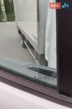 Грузовой фургон Ford Transit 2018 в 
