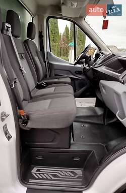 Грузовой фургон Ford Transit 2018 в 