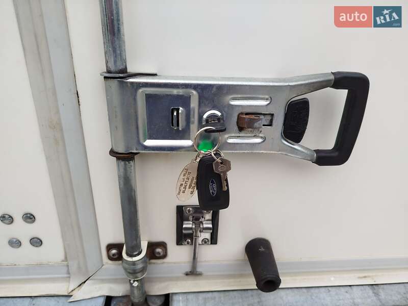 Вантажний фургон Ford Transit 2018 в Дубні