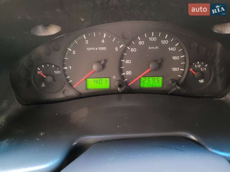Микроавтобус Ford Transit 2004 в Львове
