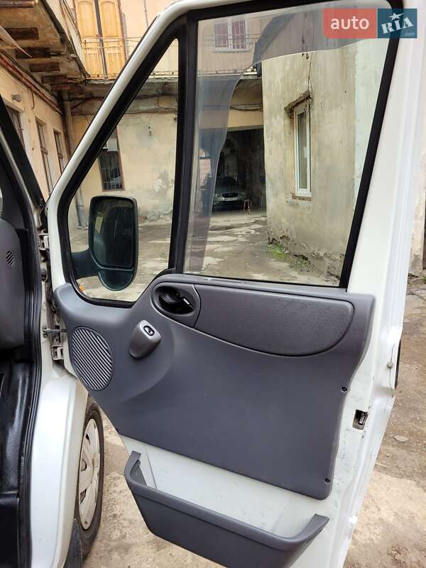 Микроавтобус Ford Transit 2004 в Львове