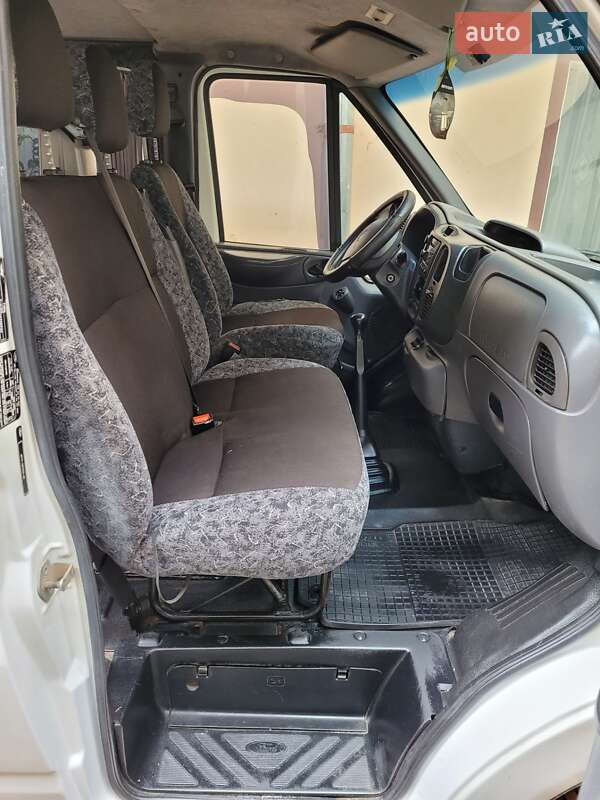 Микроавтобус Ford Transit 2004 в Львове