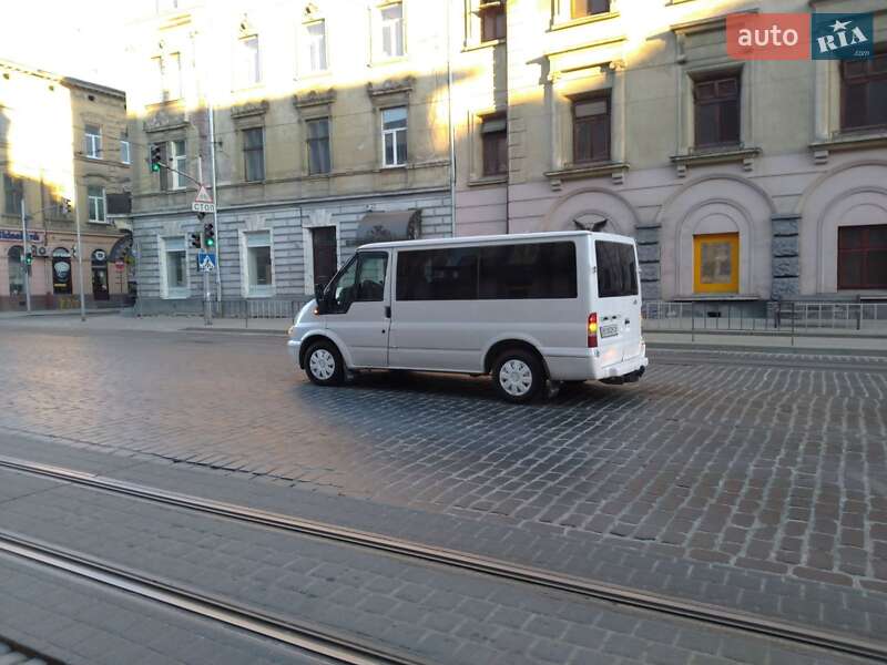 Микроавтобус Ford Transit 2004 в Львове