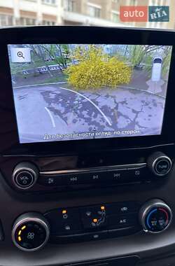 Микроавтобус Ford Transit 2021 в 