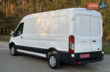 Грузовой фургон Ford Transit 2018 в 