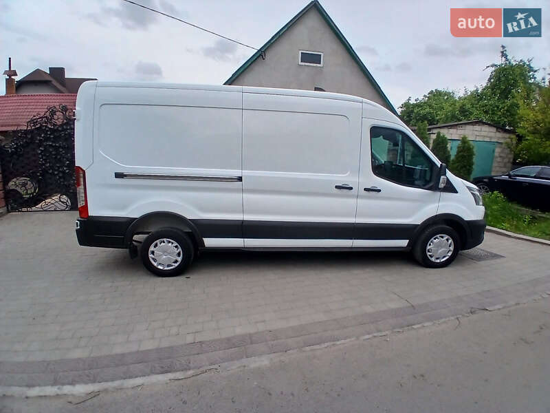 Грузовой фургон Ford Transit 2022 в Дубно