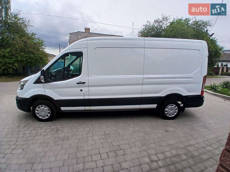 Грузовой фургон Ford Transit 2022 в Дубно