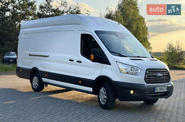 Грузовой фургон Ford Transit 2017 в 