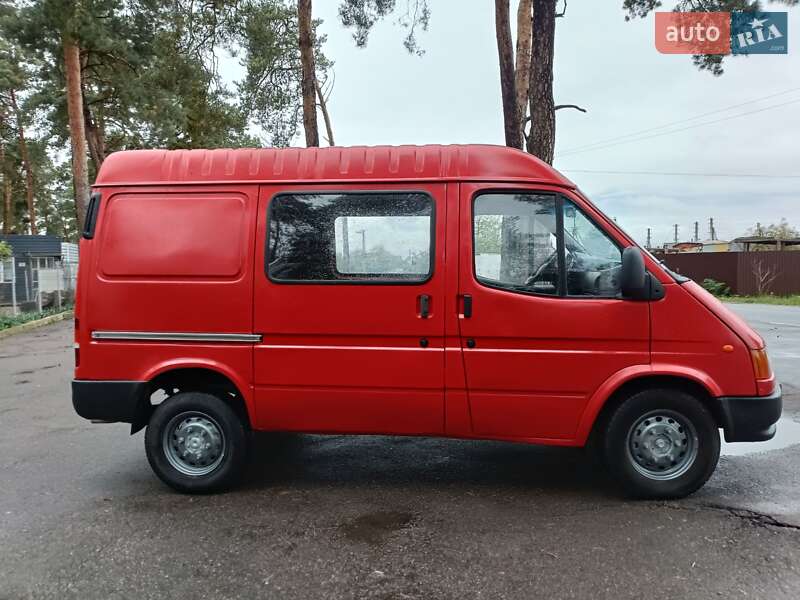 Грузовой фургон Ford Transit 1999 в Виннице