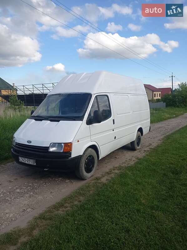 Вантажний фургон Ford Transit 1991 в Бурштині