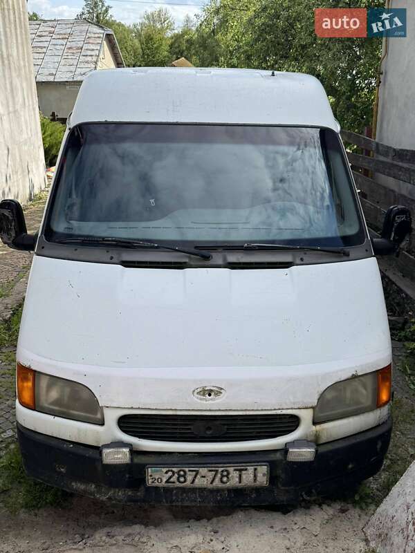 Грузовой фургон Ford Transit 1996 в Тернополе