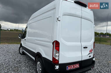 Грузовой фургон Ford Transit 2019 в 