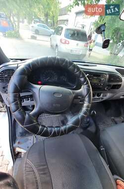 Грузовой фургон Ford Transit 1998 в 