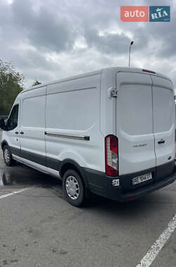 Грузовой фургон Ford Transit 2016 в 