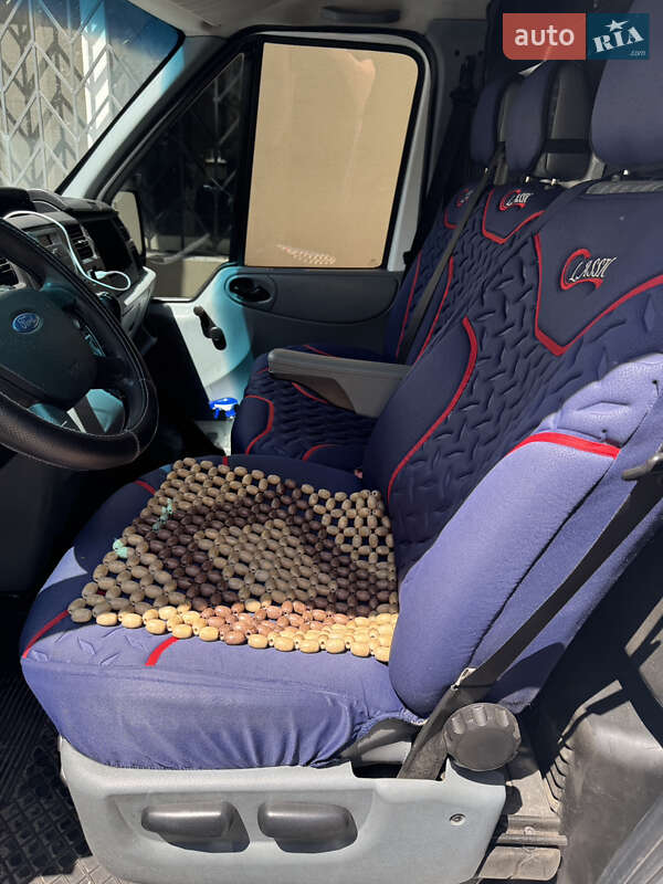 Вантажний фургон Ford Transit 2007 в Києві