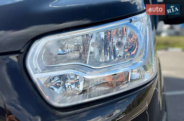 Вантажний фургон Ford Transit 2020 в 