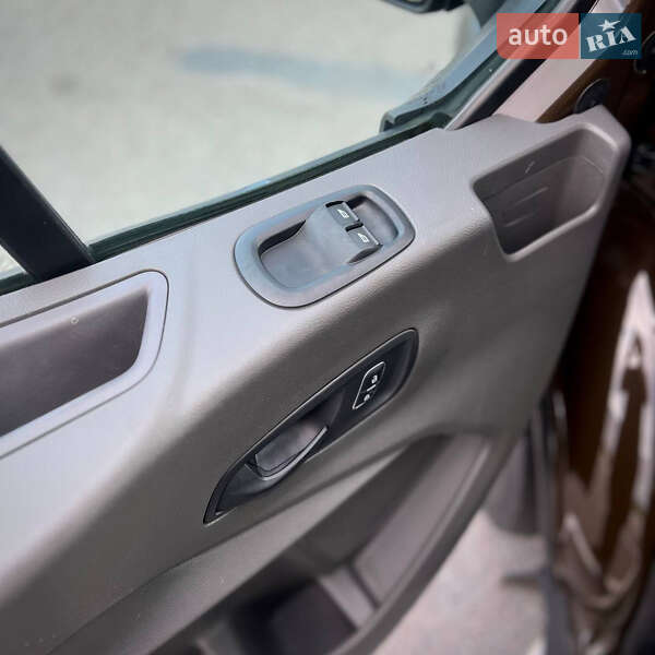 Вантажний фургон Ford Transit 2020 в Києві