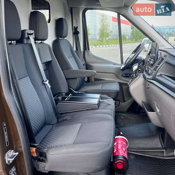 Вантажний фургон Ford Transit 2020 в Києві