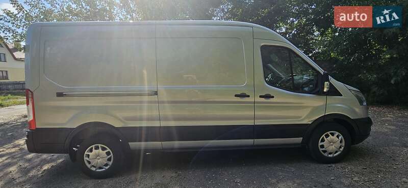Грузовой фургон Ford Transit 2016 в Старом Самборе