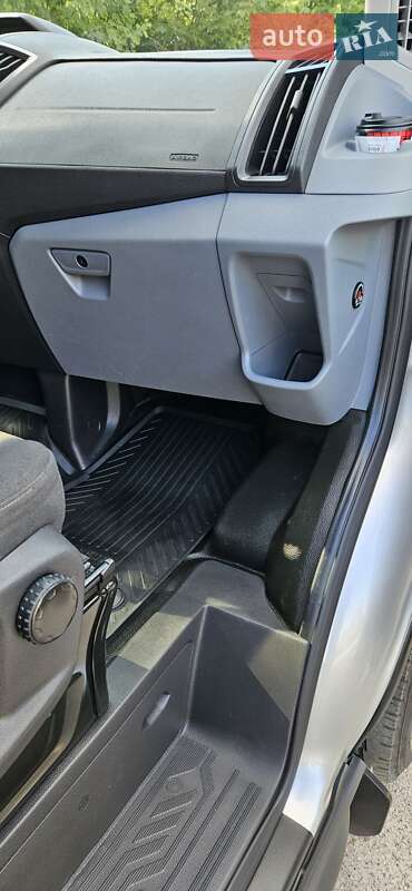 Грузовой фургон Ford Transit 2016 в Старом Самборе