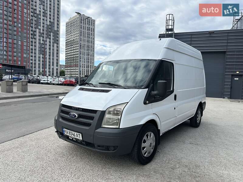 Грузовой фургон Ford Transit 2011 в 
