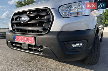 Вантажний фургон Ford Transit 2022 в 