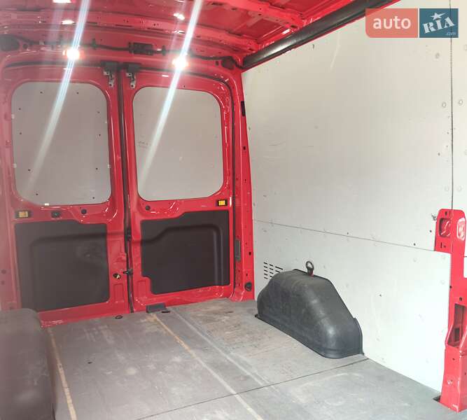 Вантажний фургон Ford Transit 2020 в Ковелі