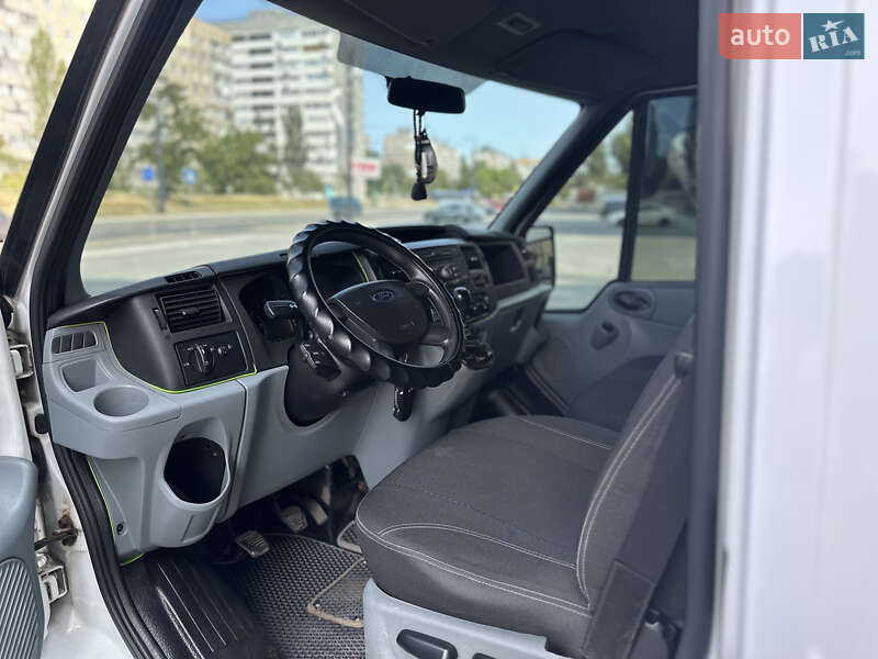 Грузовой фургон Ford Transit 2010 в Днепре