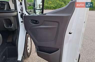 Грузовой фургон Ford Transit 2022 в 