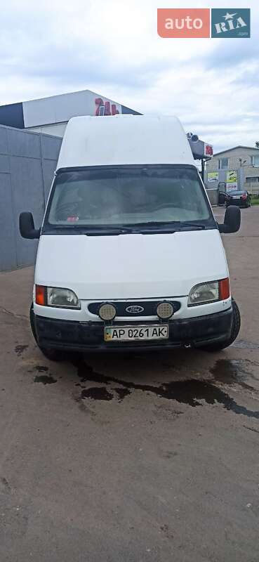 Грузовой фургон Ford Transit 1999 в 