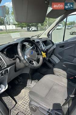 Грузовой фургон Ford Transit 2015 в 