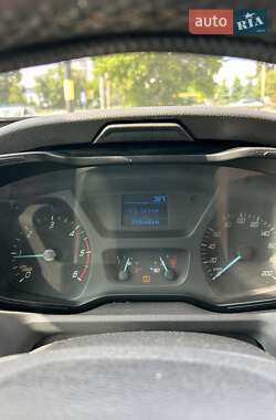 Грузовой фургон Ford Transit 2015 в 