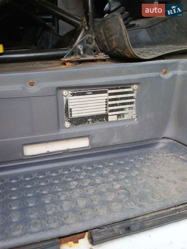 Микроавтобус Ford Transit 1996 в Карловке фото 10 Микроавтобус Ford Transit 1996 в Карловке