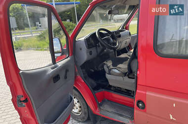 Вантажопасажирський фургон Ford Transit 1996 в 