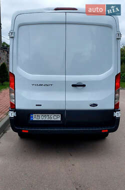 Грузовой фургон Ford Transit 2017 в 