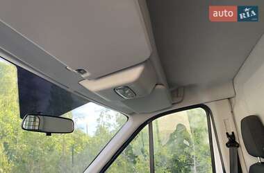 Вантажний фургон Ford Transit 2014 в 