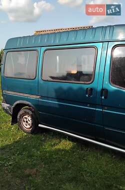 Грузовой фургон Ford Transit 1996 в 