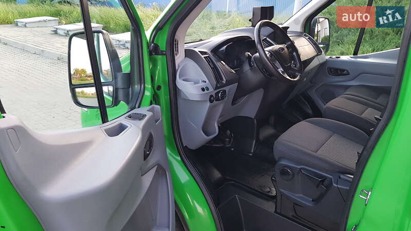 Вантажний фургон Ford Transit 2019 в Вінниці