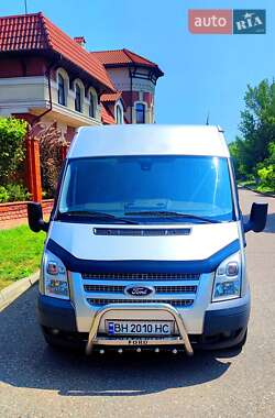 Грузовой фургон Ford Transit 2012 в 