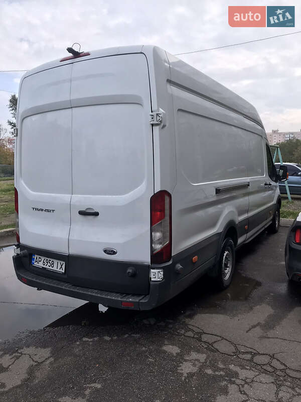 Грузовой фургон Ford Transit 2015 в 