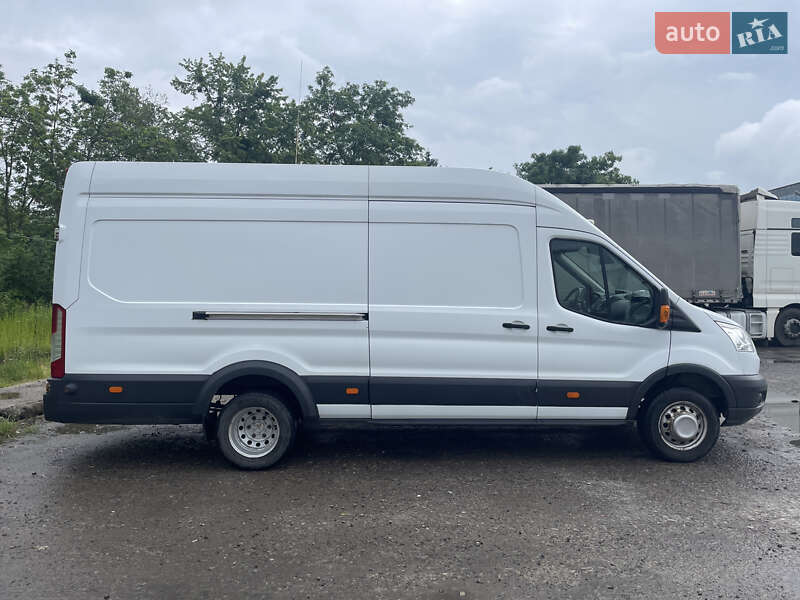 Грузовой фургон Ford Transit 2015 в Львове