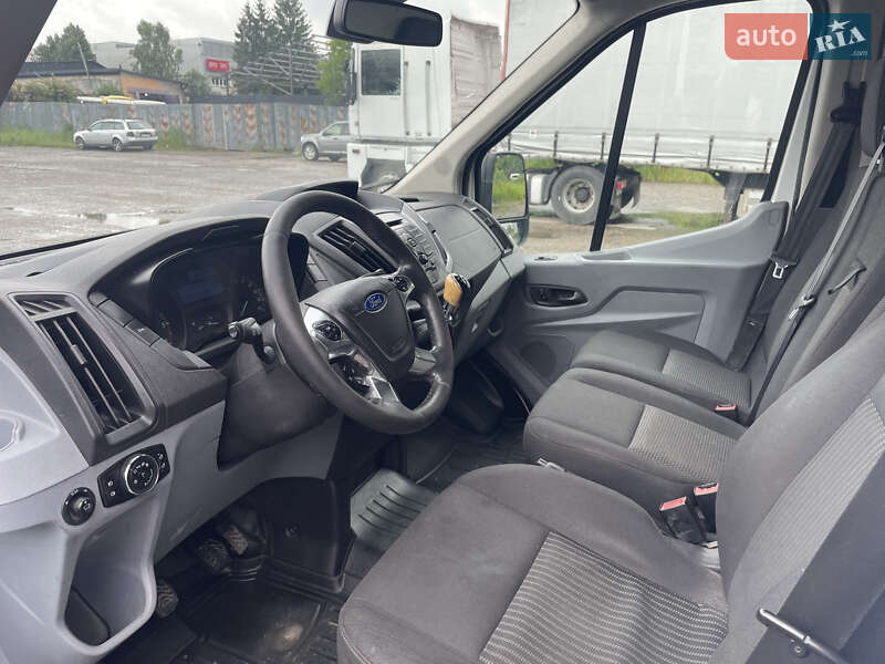 Грузовой фургон Ford Transit 2015 в Львове