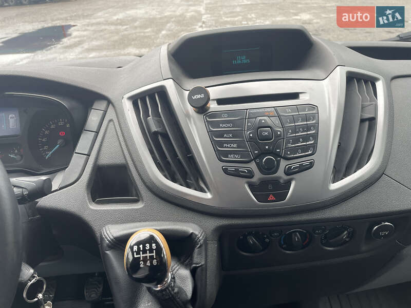 Грузовой фургон Ford Transit 2015 в Львове