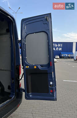 Вантажний фургон Ford Transit 2018 в 