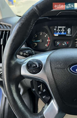 Вантажний фургон Ford Transit 2018 в 