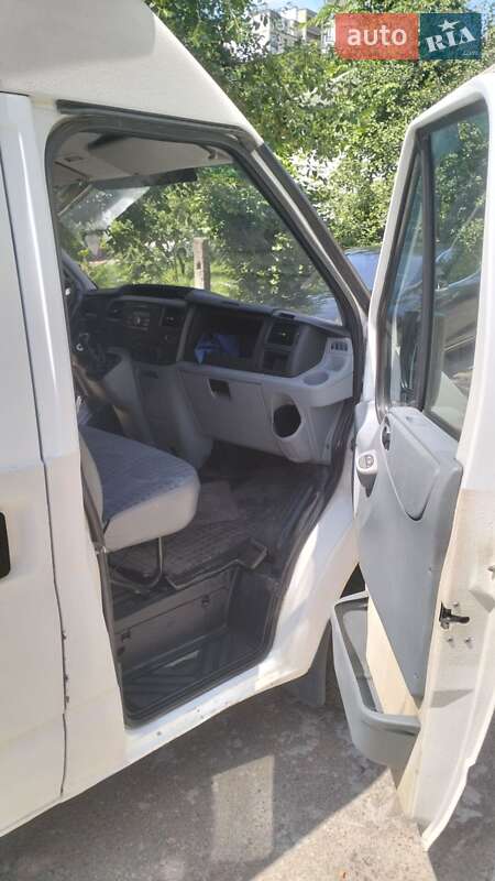 Грузовой фургон Ford Transit 2012 в Житомире
