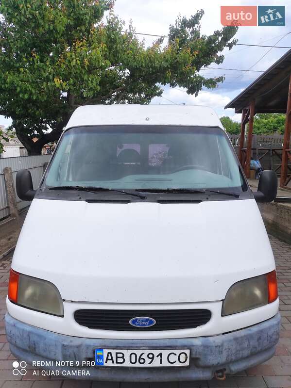 Грузовой фургон Ford Transit 1997 в 